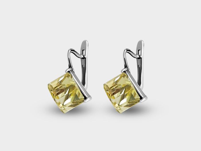 Earrings "Cube" 8 mm