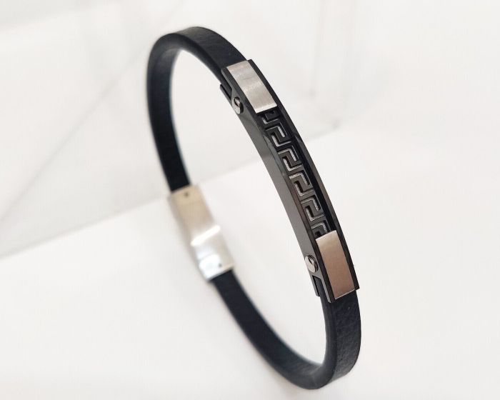 Genuine leather bracelet