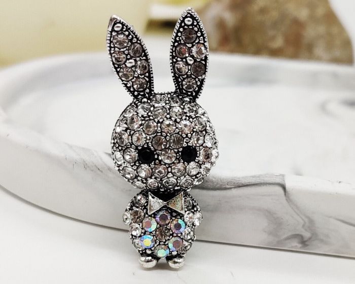 Brooch Bunny