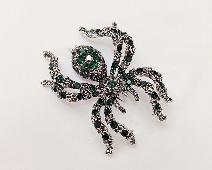 Brooch Spider