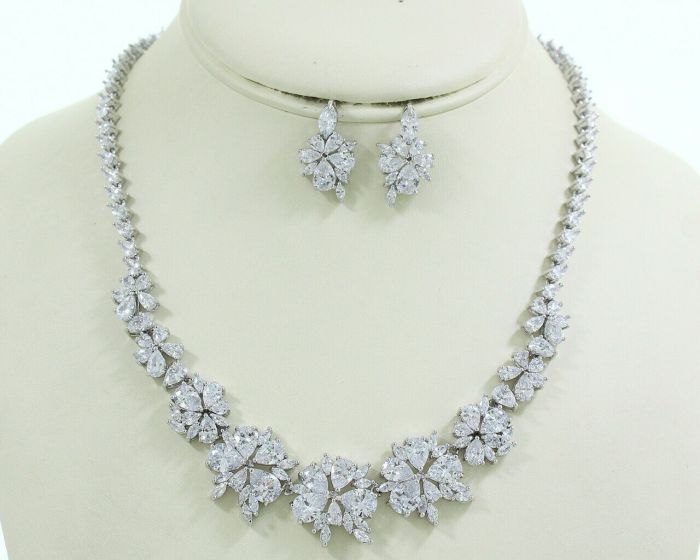 Set with zircons/(necklace and earrings) S7612001600