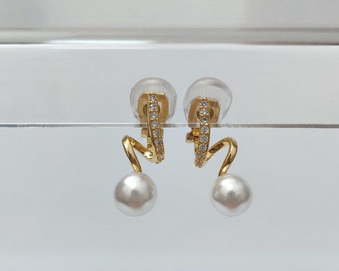 Clip-on earrings