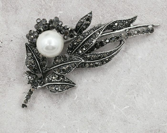 Brooch F479874807160