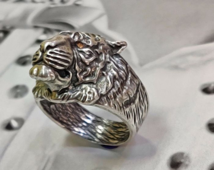 TIGER ring